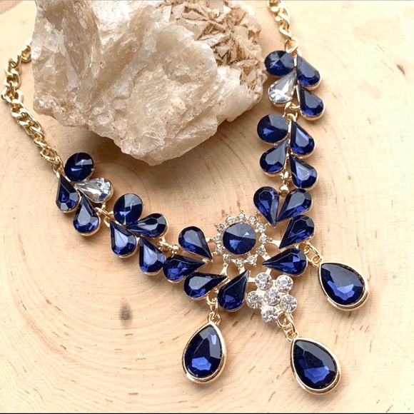 Jewelry - Beautiful Navy Blue Crystal Rhinestones Necklace